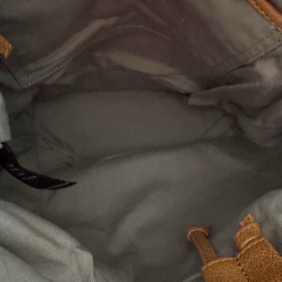 Day & Mood Genuine Leather Sting Backpack Brown - Picture 6 of 9